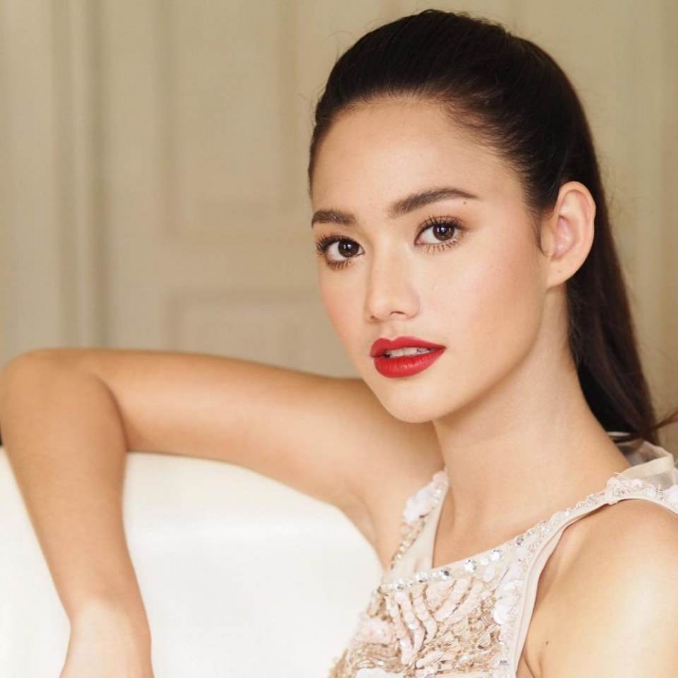 20ดาราในลุคปากแดงมีใครบ้างมาดู