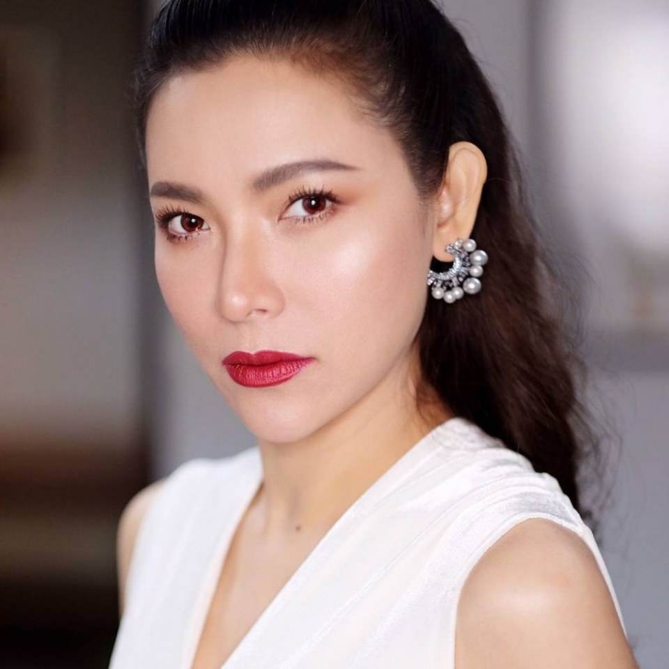 20ดาราในลุคปากแดงมีใครบ้างมาดู
