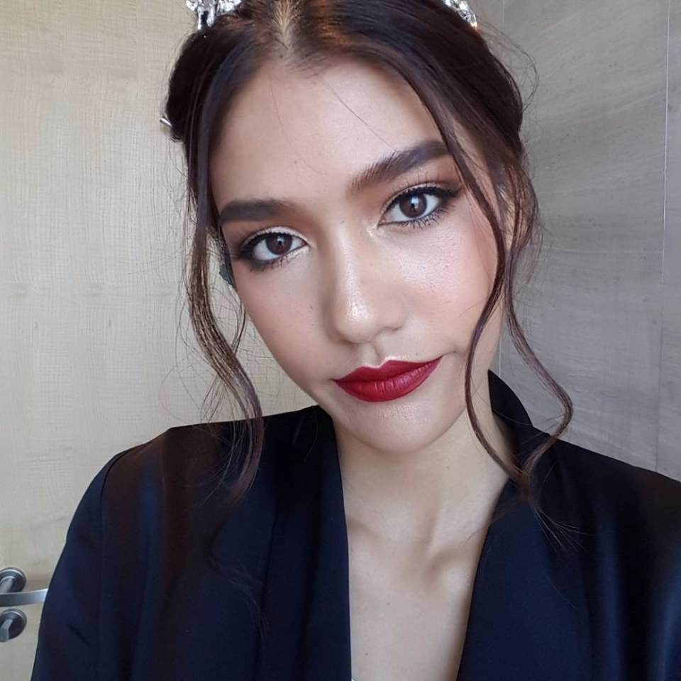 20ดาราในลุคปากแดงมีใครบ้างมาดู