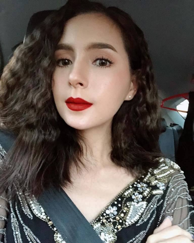 20ดาราในลุคปากแดงมีใครบ้างมาดู