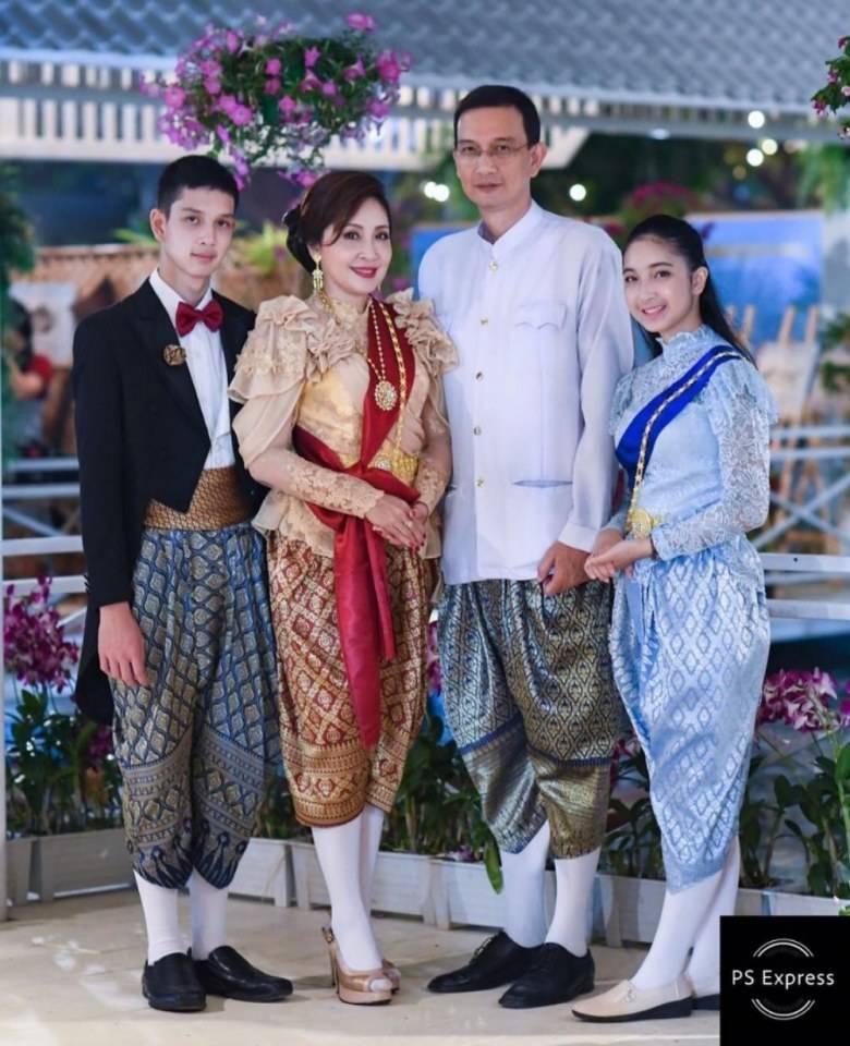 "งานอุ่นไอรัก คลายความหนาว ครั้งที่ 2"