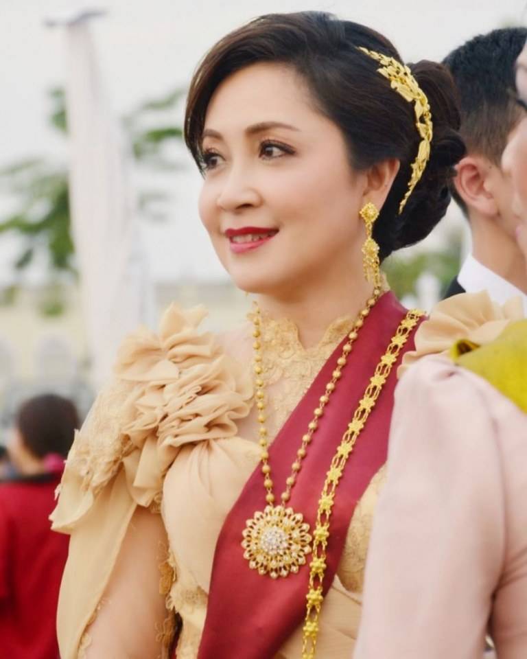 "งานอุ่นไอรัก คลายความหนาว ครั้งที่ 2"