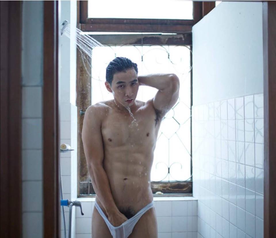 หนุ่มหล่อขึ้นปก 67