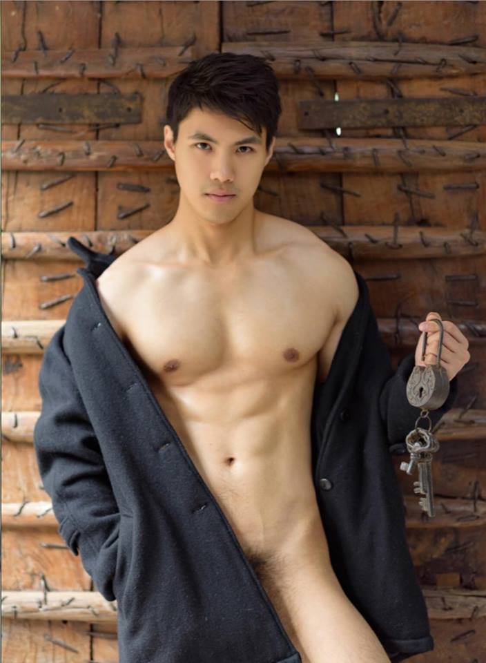 หนุ่มหล่อขึ้นปก 68