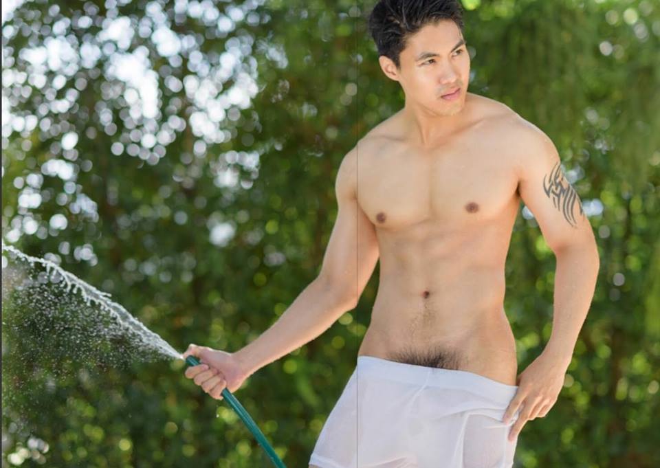 หนุ่มหล่อขึ้นปก 68