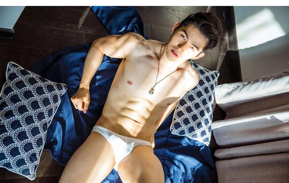 หนุ่มหล่อขึ้นปก 69