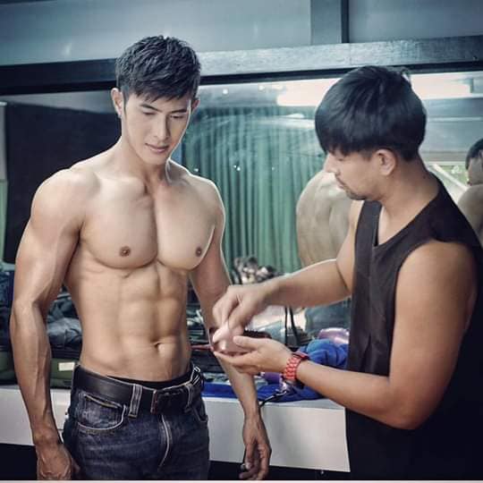 ตู่ จิรัสย์ ๑