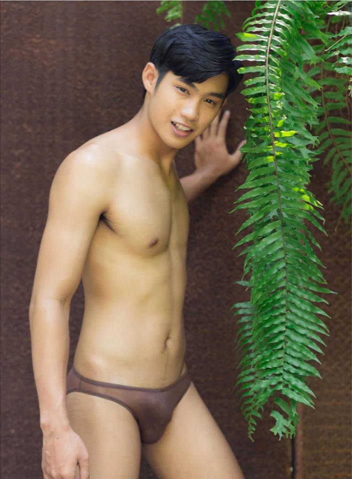 หนุ่มหล่อขึ้นปก 73