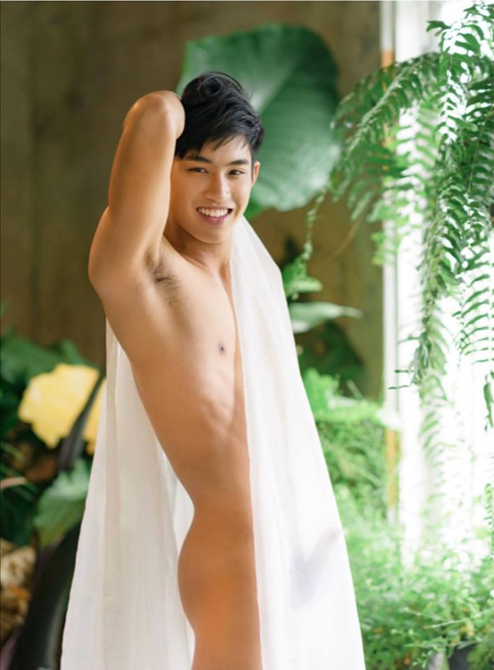 หนุ่มหล่อขึ้นปก 73