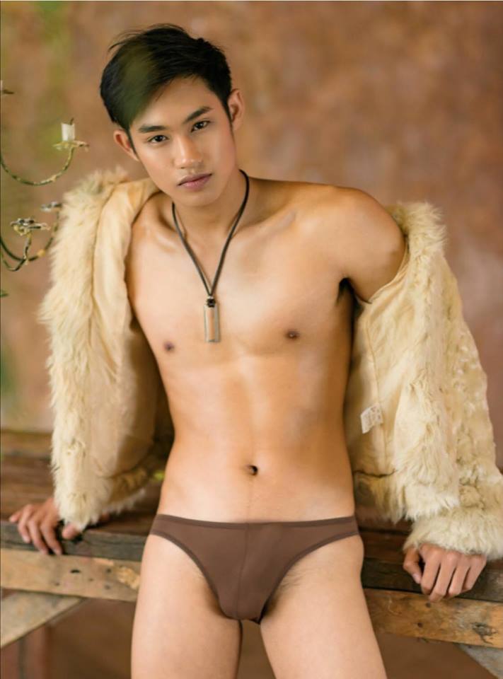 หนุ่มหล่อขึ้นปก 73