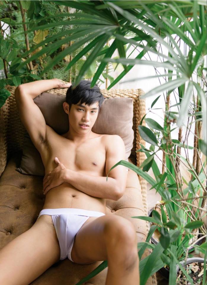 หนุ่มหล่อขึ้นปก 73