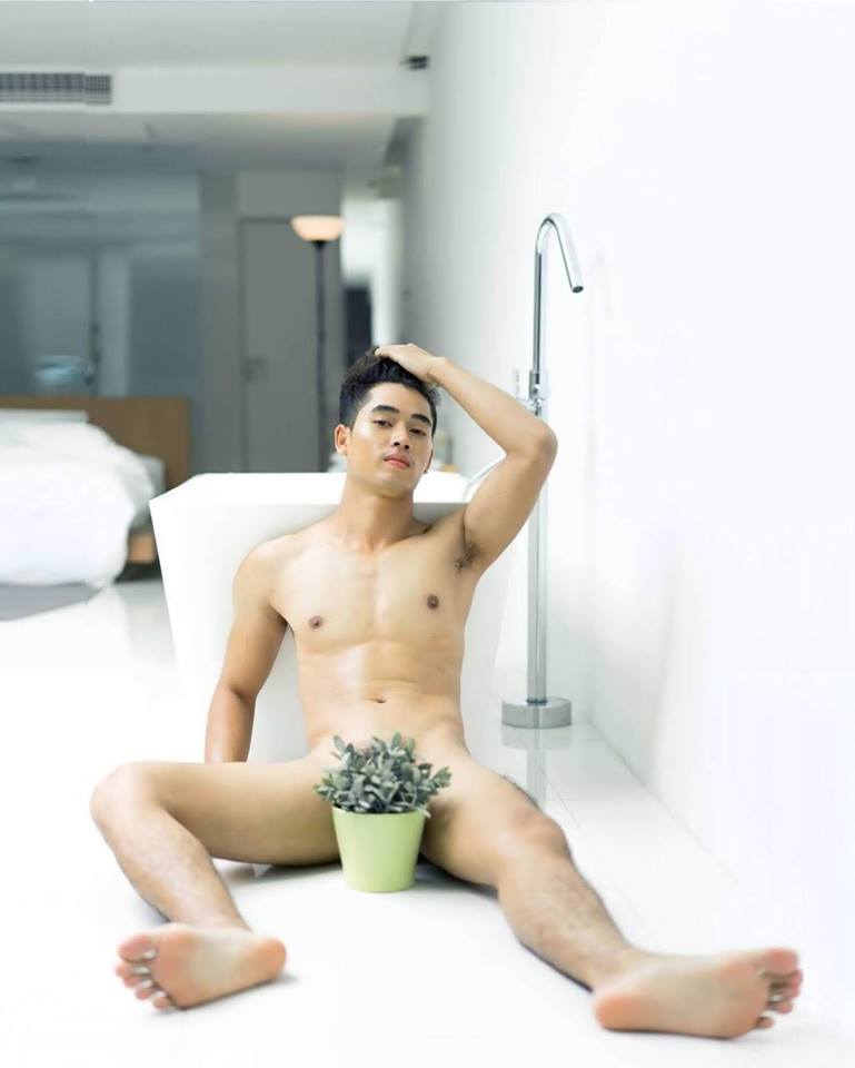 หนุ่มหล่อขึ้นปก 78