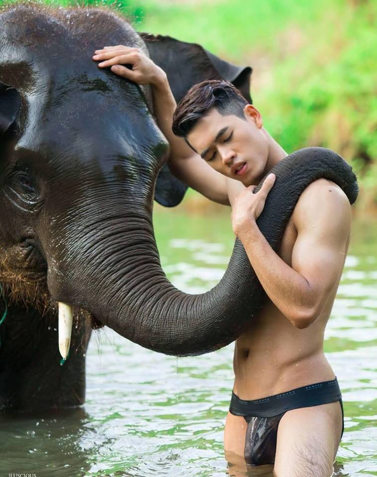 หนุ่มหล่อขึ้นปก 78