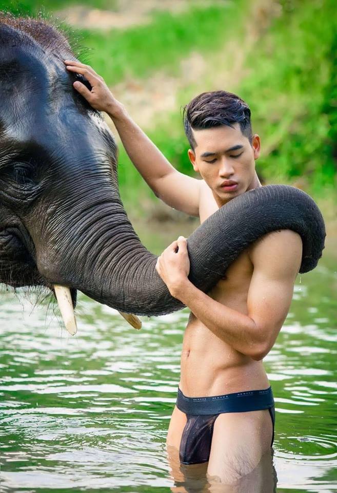 หนุ่มหล่อขึ้นปก 78