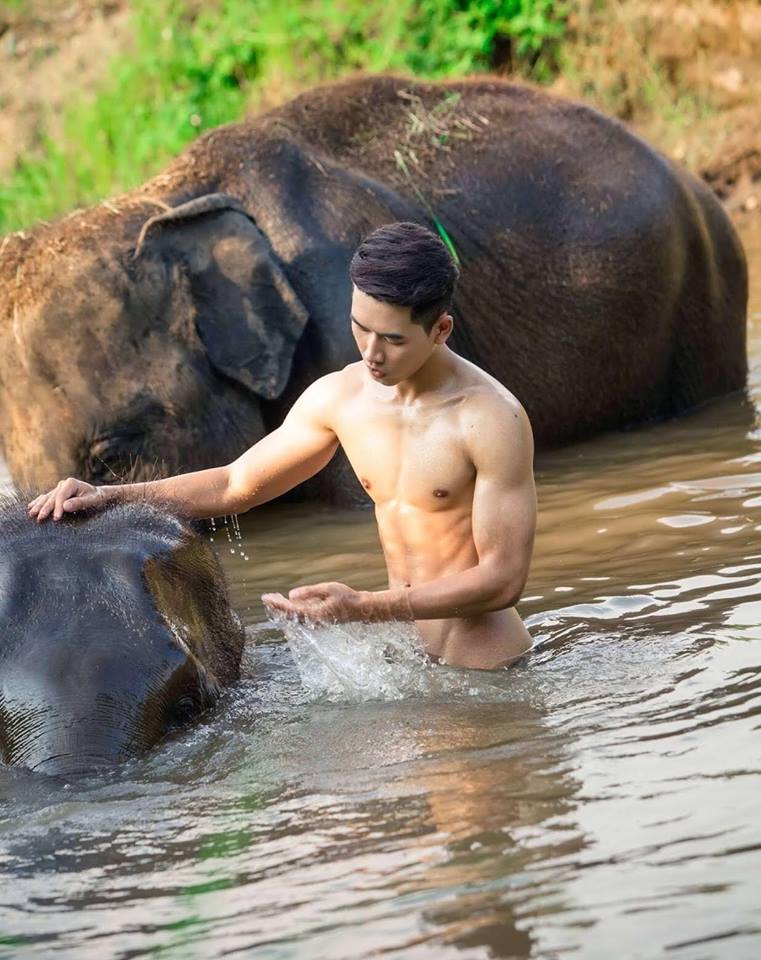 หนุ่มหล่อขึ้นปก 78