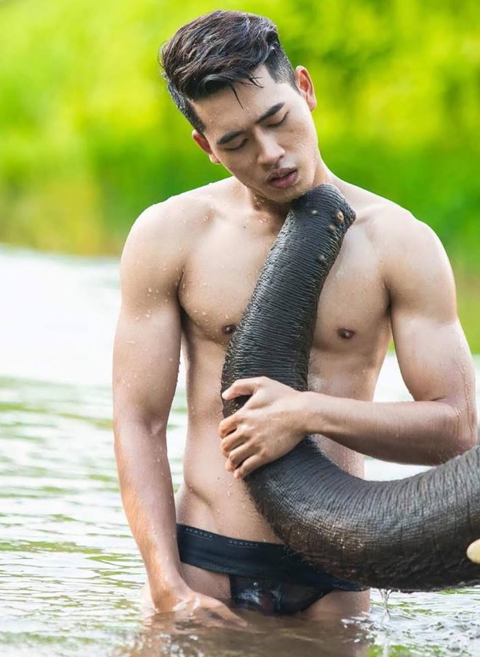 หนุ่มหล่อขึ้นปก 78
