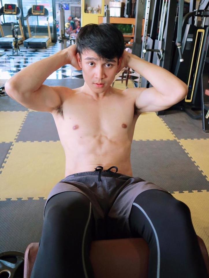 หนุ่มลาวยาวใหญ่