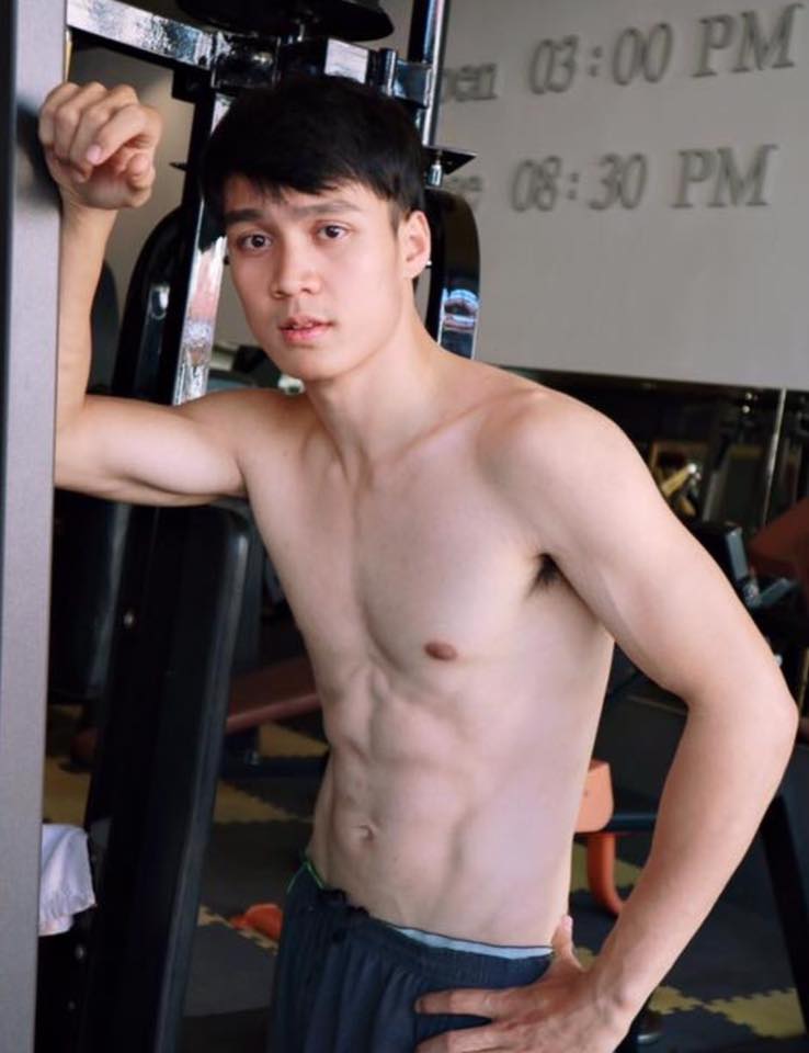หนุ่มลาวยาวใหญ่