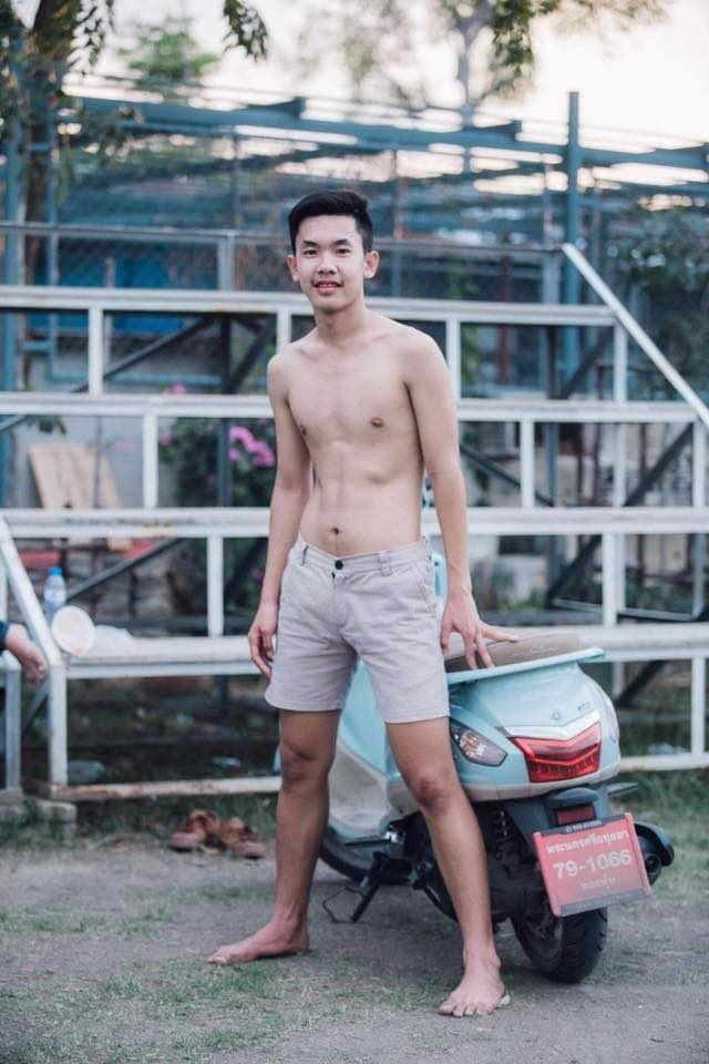 หนุ่มมัธยม