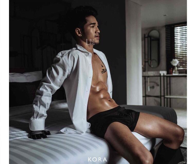 หนุ่มหล่อขึ้นปก 81