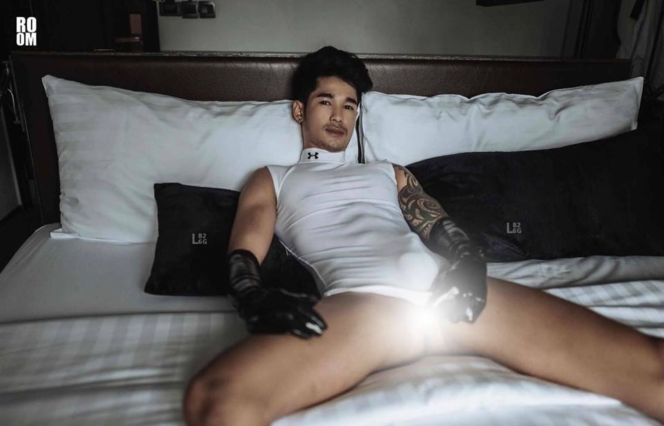 หนุ่มหล่อขึ้นปก 81