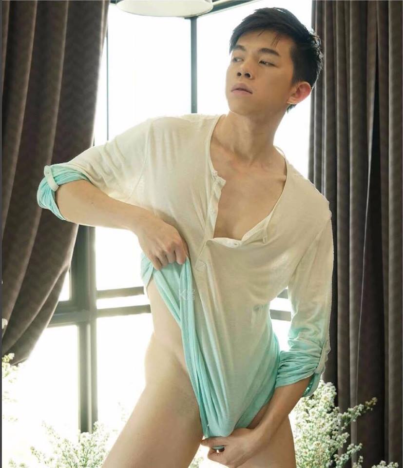 หนุ่มหล่อขึ้นปก 83