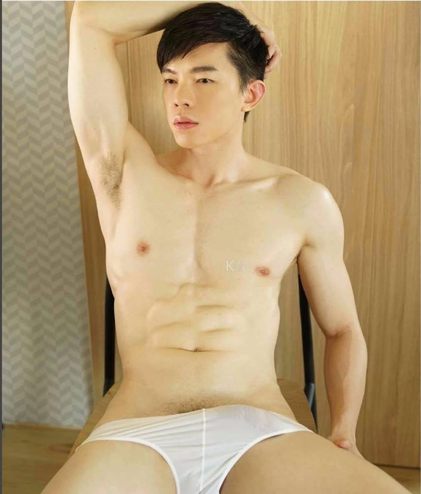 หนุ่มหล่อขึ้นปก 83
