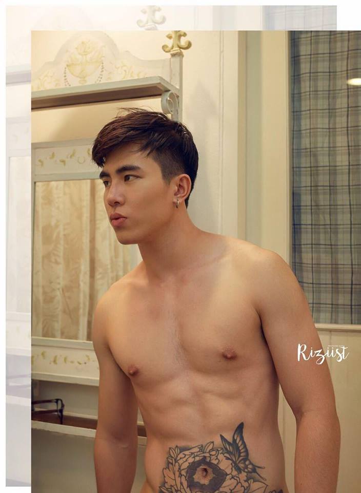 หนุ่มหล่อขึ้นปก 85