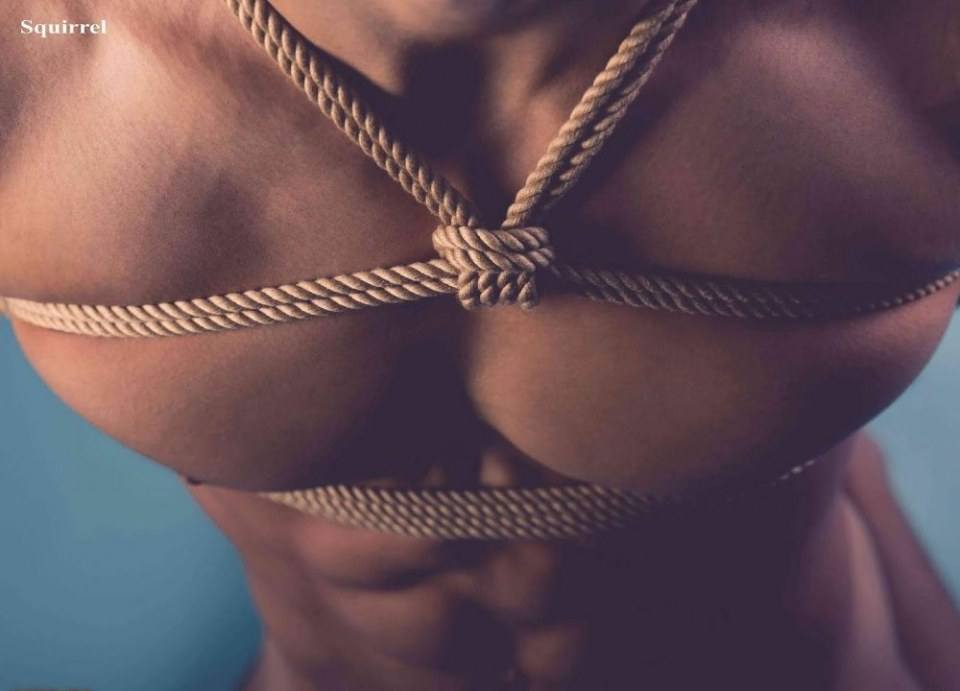 MANHUNKS 6