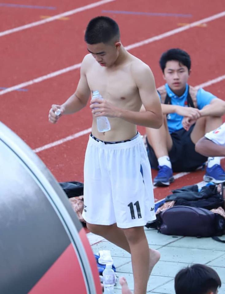 หนุ่มๆ