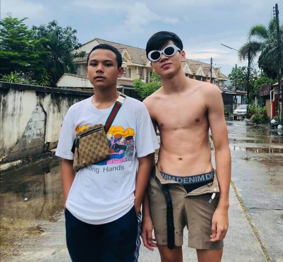 หนุ่มๆ