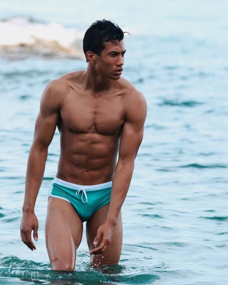 MANHUNKS No.7