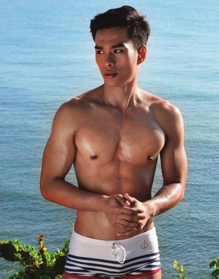 หนุ่มหล่อขึ้นปก 90