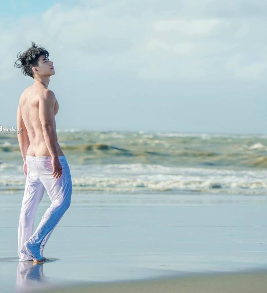หนุ่มหล่อขึ้นปก 96