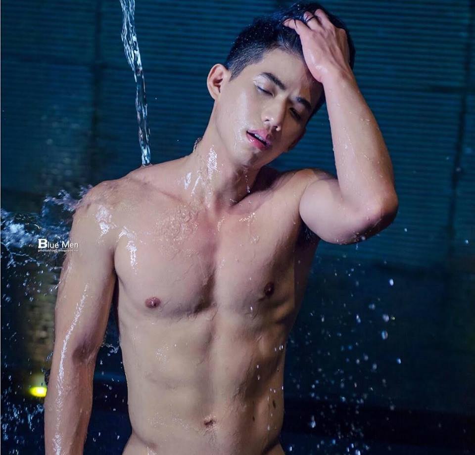 หนุ่มหล่อขึ้นปก 96
