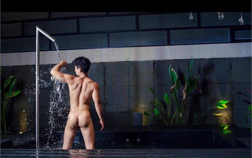 หนุ่มหล่อขึ้นปก 96
