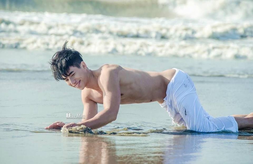 หนุ่มหล่อขึ้นปก 96