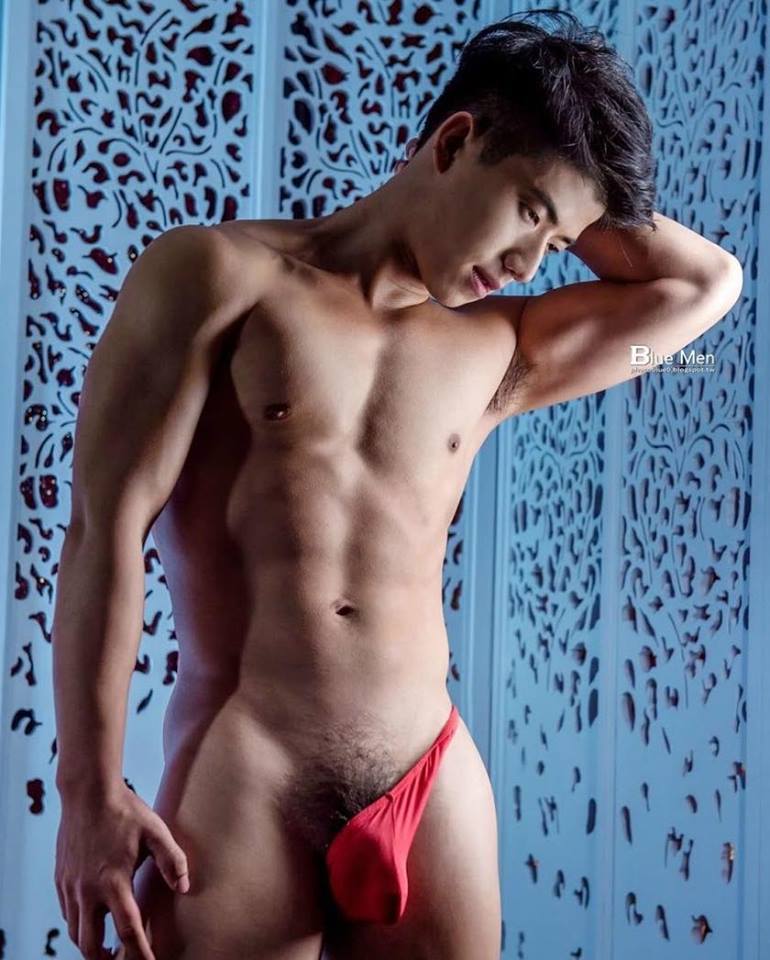 หนุ่มหล่อขึ้นปก 96