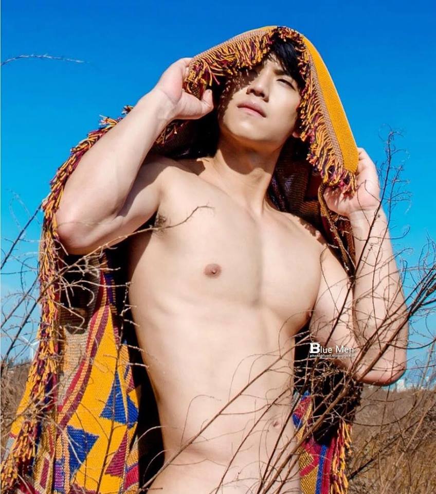 หนุ่มหล่อขึ้นปก 96