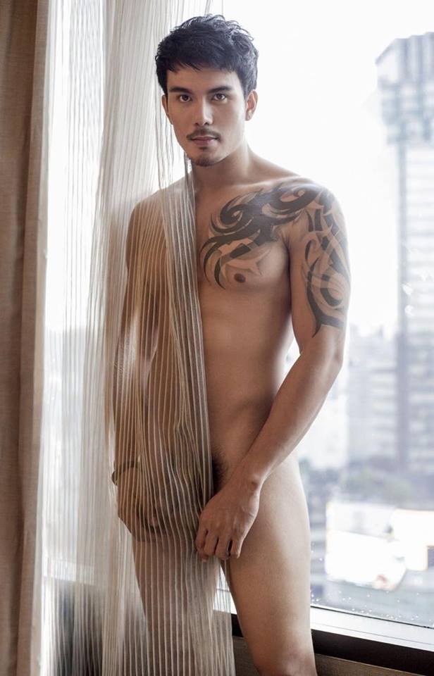 หนุ่มหล่อขึ้นปก 97