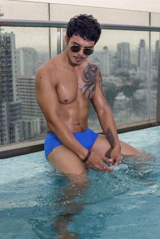 หนุ่มหล่อขึ้นปก 97