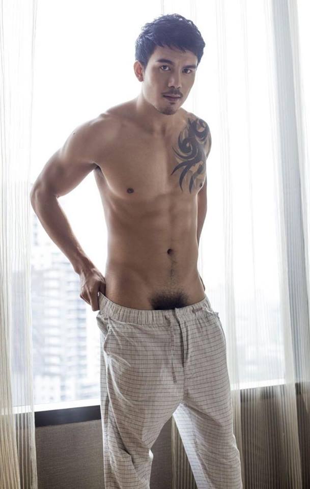 หนุ่มหล่อขึ้นปก 97
