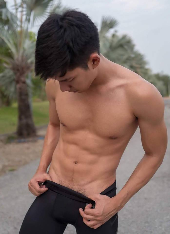 หนุ่มหล่อขึ้นปก 98