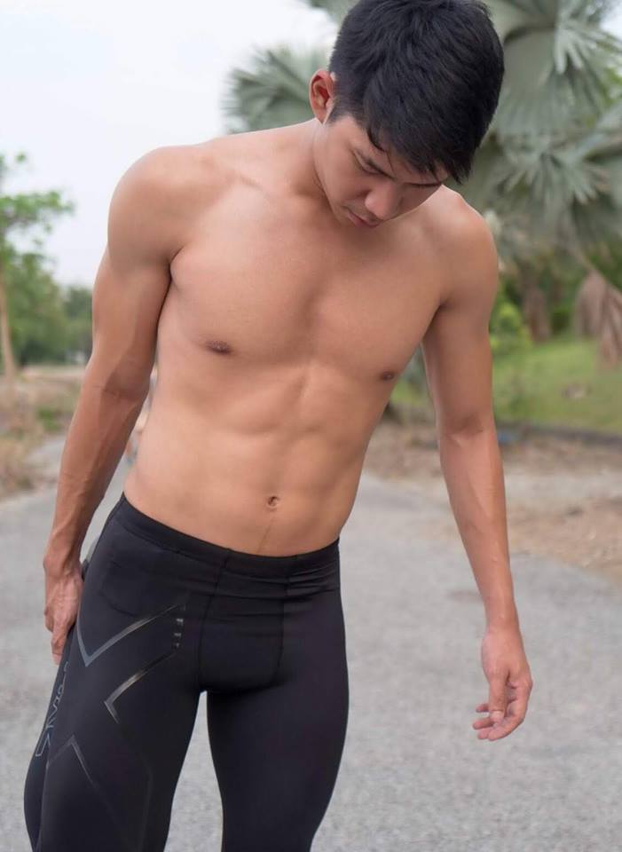 หนุ่มหล่อขึ้นปก 98
