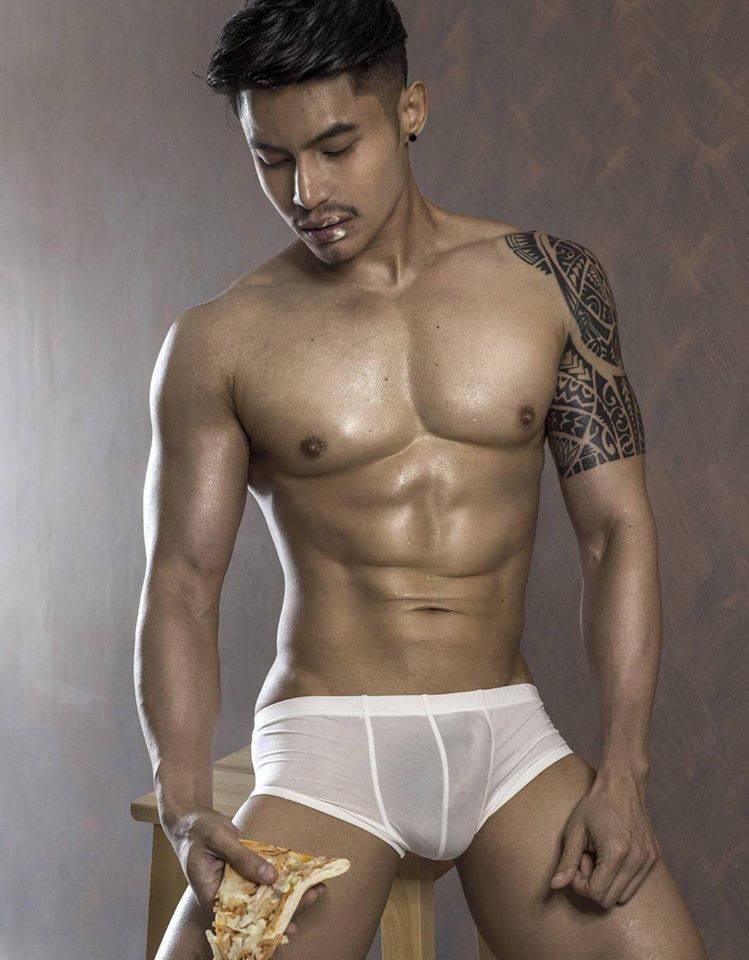 หนุ่มหล่อขึ้นปก 99