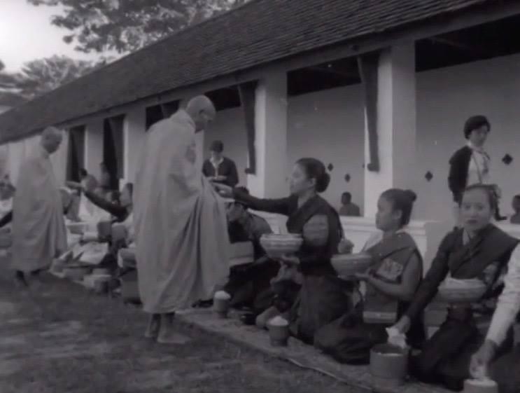 เมืองลาวก่อนปี1975