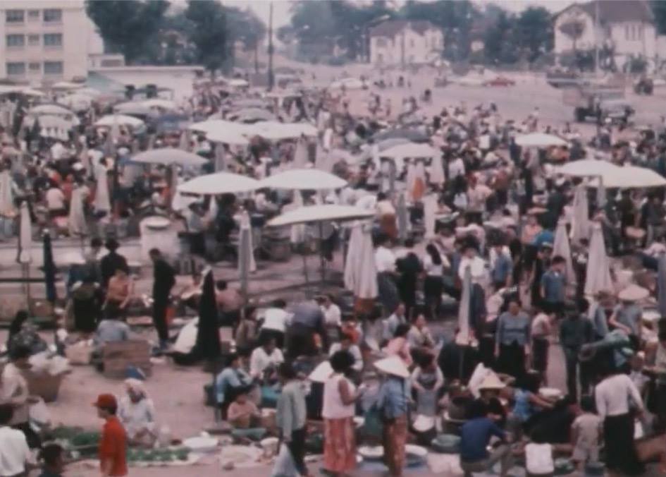 เมืองลาวก่อนปี1975