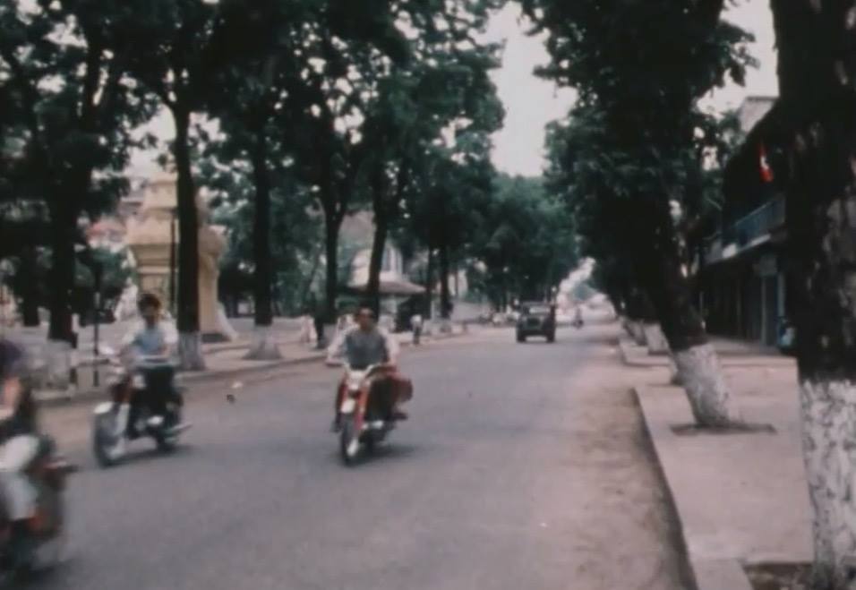 เมืองลาวก่อนปี1975
