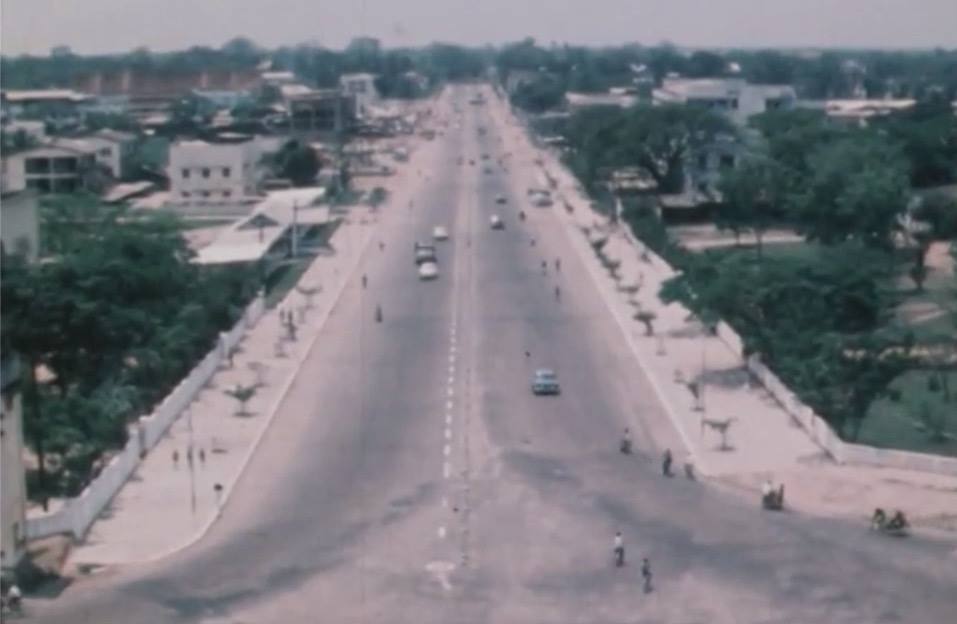 เมืองลาวก่อนปี1975