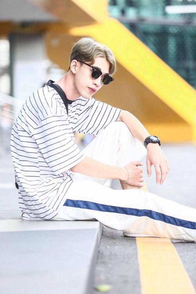 เด็กเสิร์ฟหล่อบอกต่อด้วย h2m bangsaem